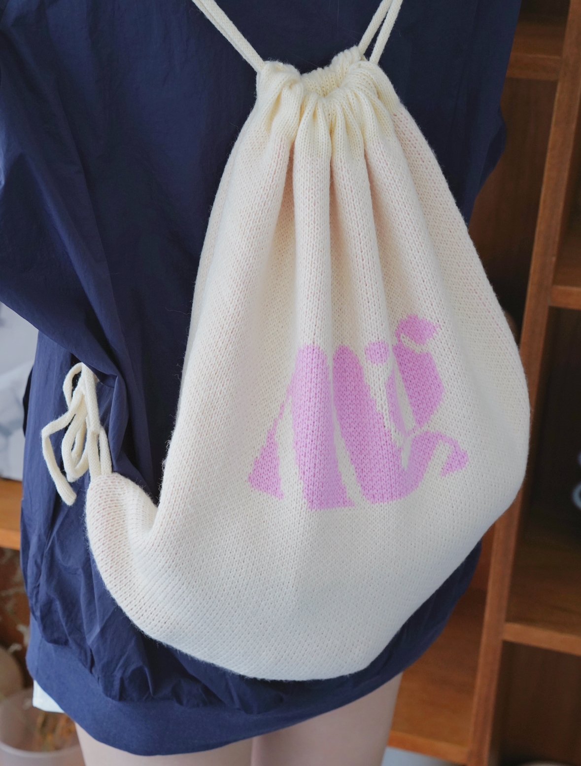 MG LOGO KNAPSACK【BLK&WHT/IVO&PNK】 | Mignon