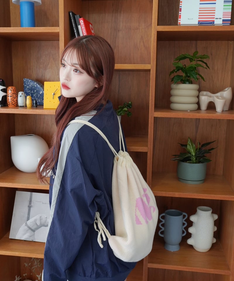 MG LOGO KNAPSACK【BLK&WHT/IVO&PNK】 | Mignon