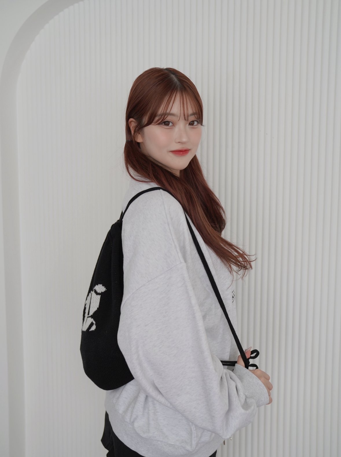 MG LOGO KNAPSACK【BLK&WHT/IVO&PNK】 | Mignon