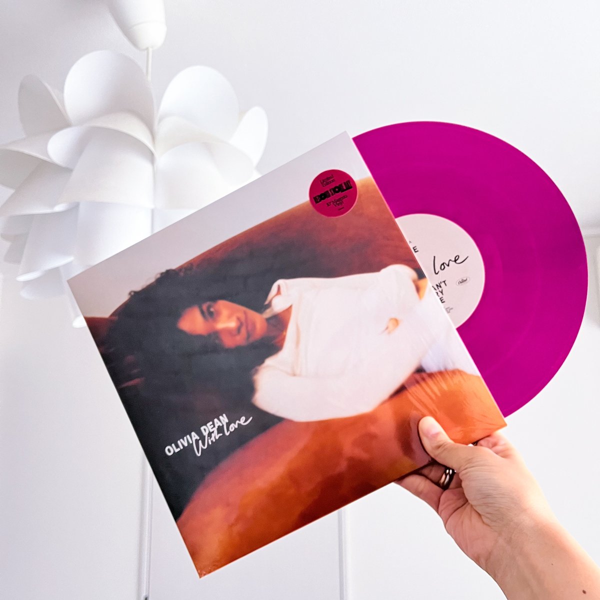 Olivia dean / With love | ARISHIMA RECORDS