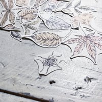 autumn leaf {flake seal}