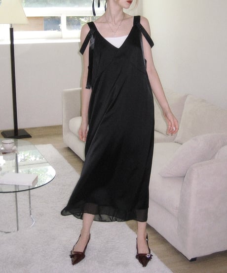 glossy layered one-piece / black
