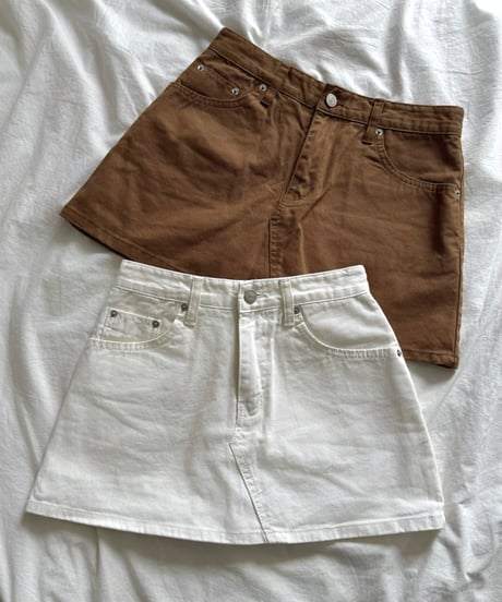 classic denim mini skirt / white