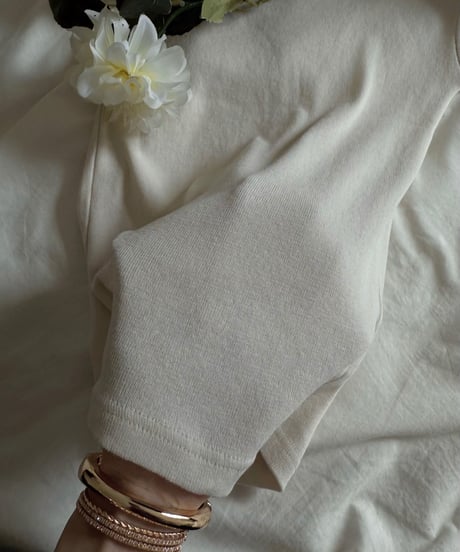 stretch off-shoulder tops / ivory
