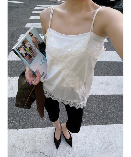 glow lace camisole / ivory