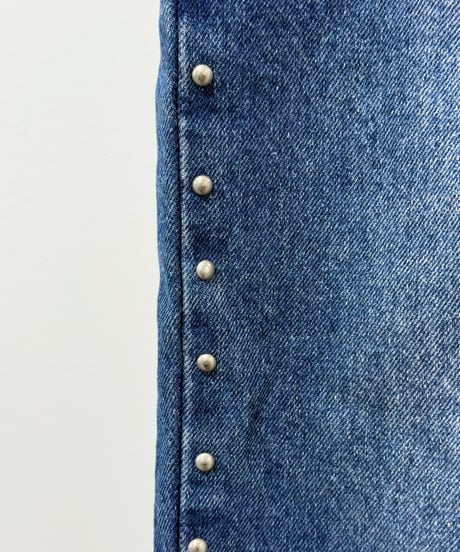 【7/14再入荷】 studded loose denim