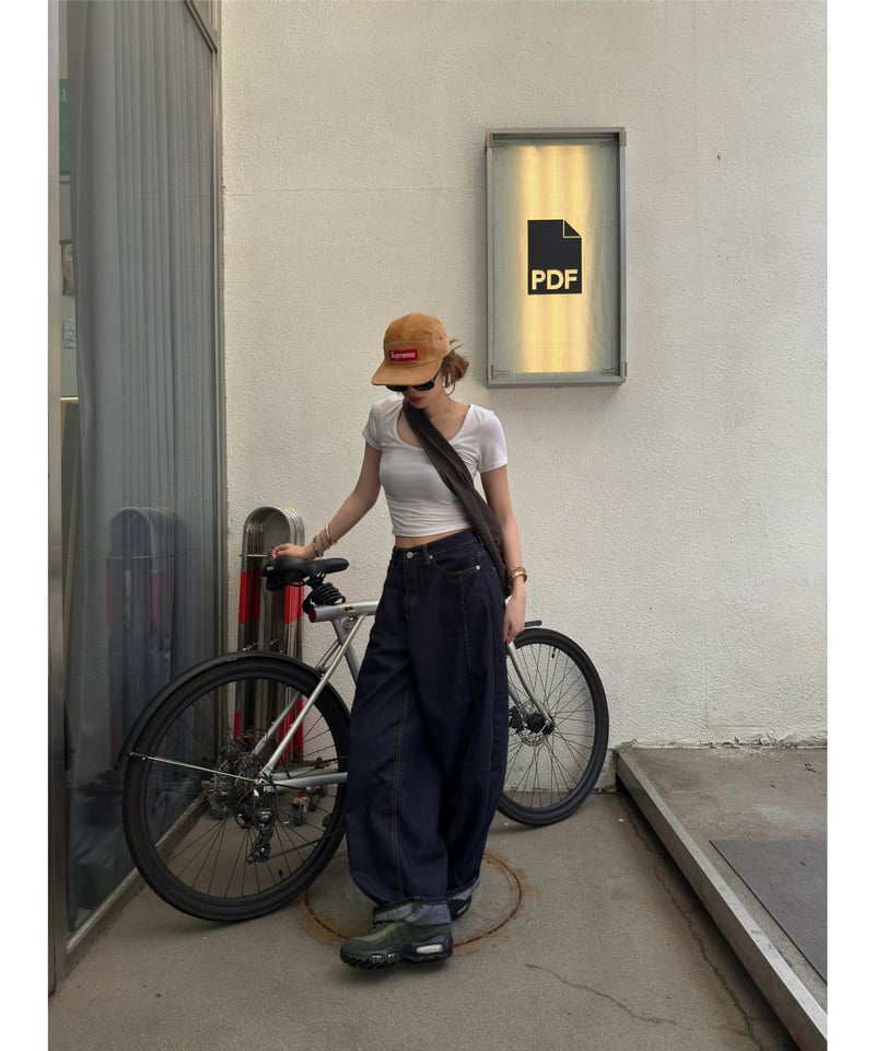 再入荷】 barrel leg wide denim / deep navy | Nalm.