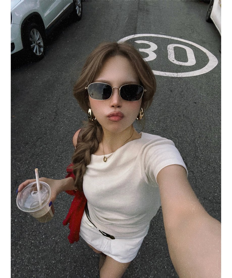 68b274babe11ec2afc98a0de