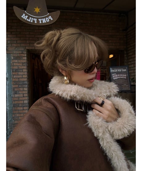vintage mouton jacket / camel brown