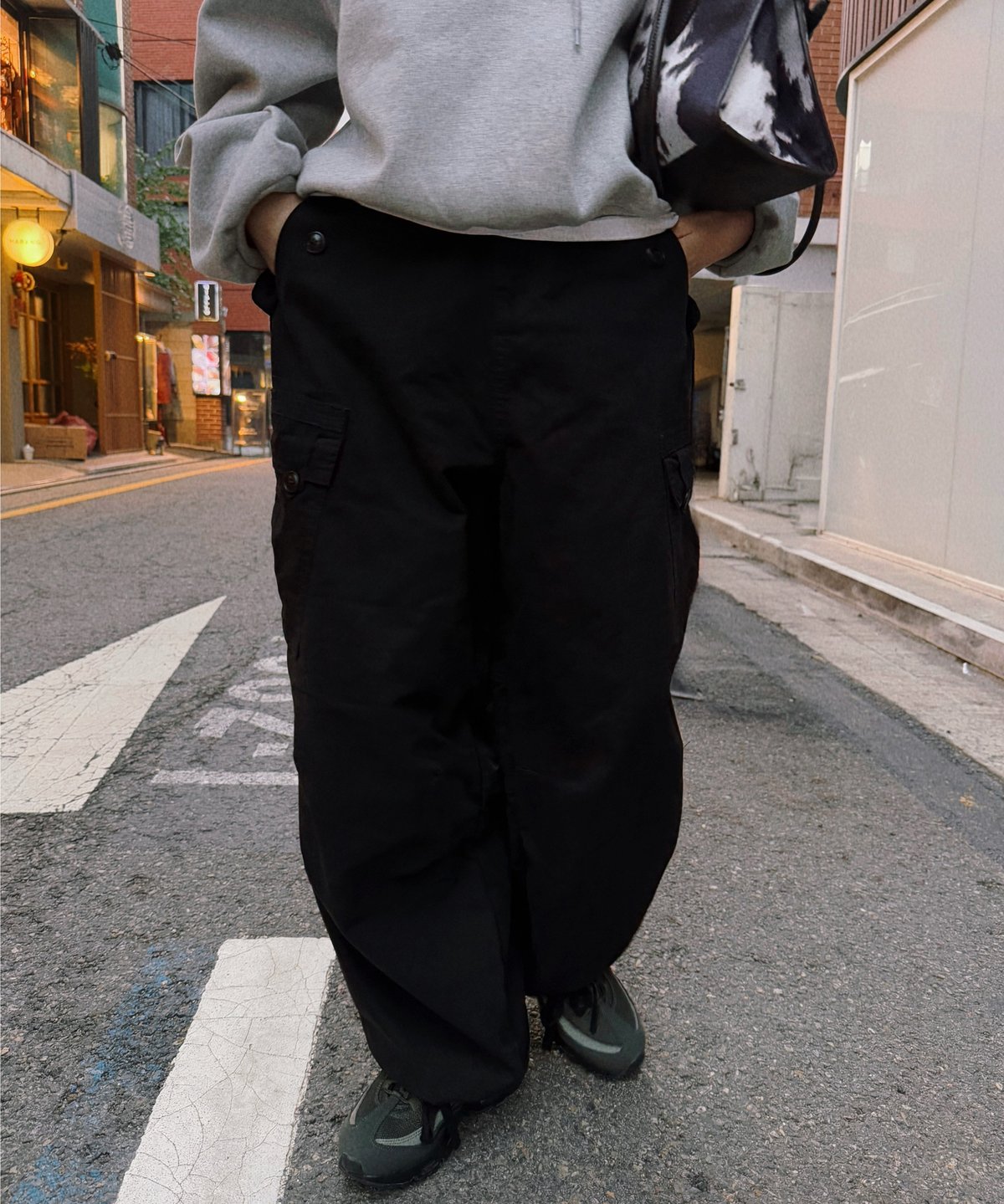 cotton wide cargo pants | Nalm.