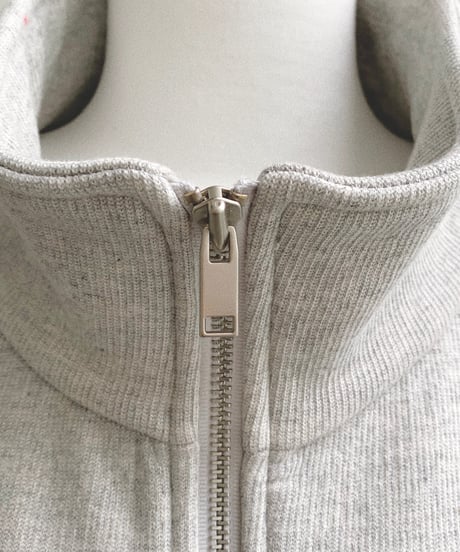 (裏起毛)オーバーフィット刺繍ジップアップ/グレー
