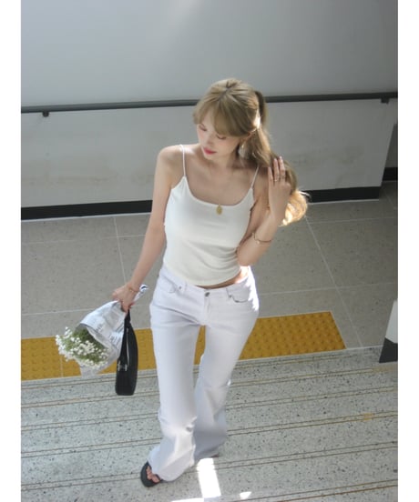 bootscut slim pants / white