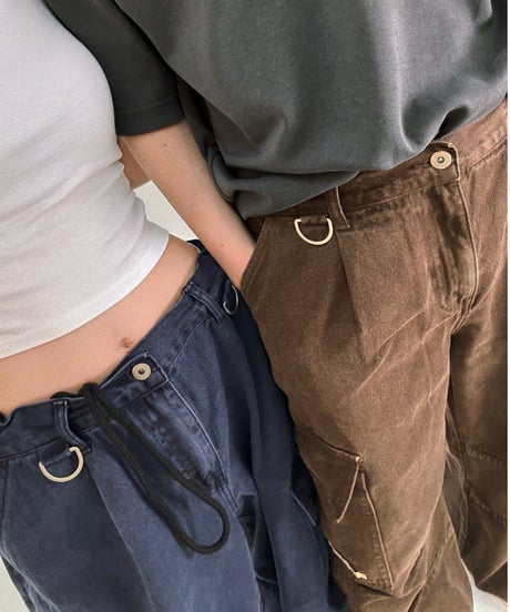 volu over cargo pants /brown