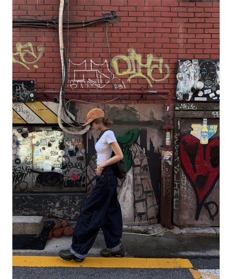 【再入荷】 barrel leg wide denim / deep navy