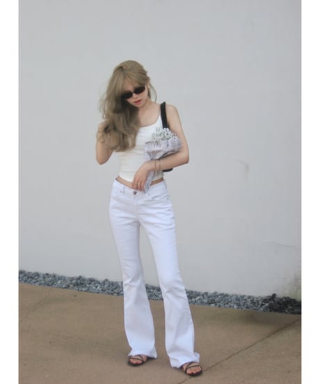bootscut slim pants / white