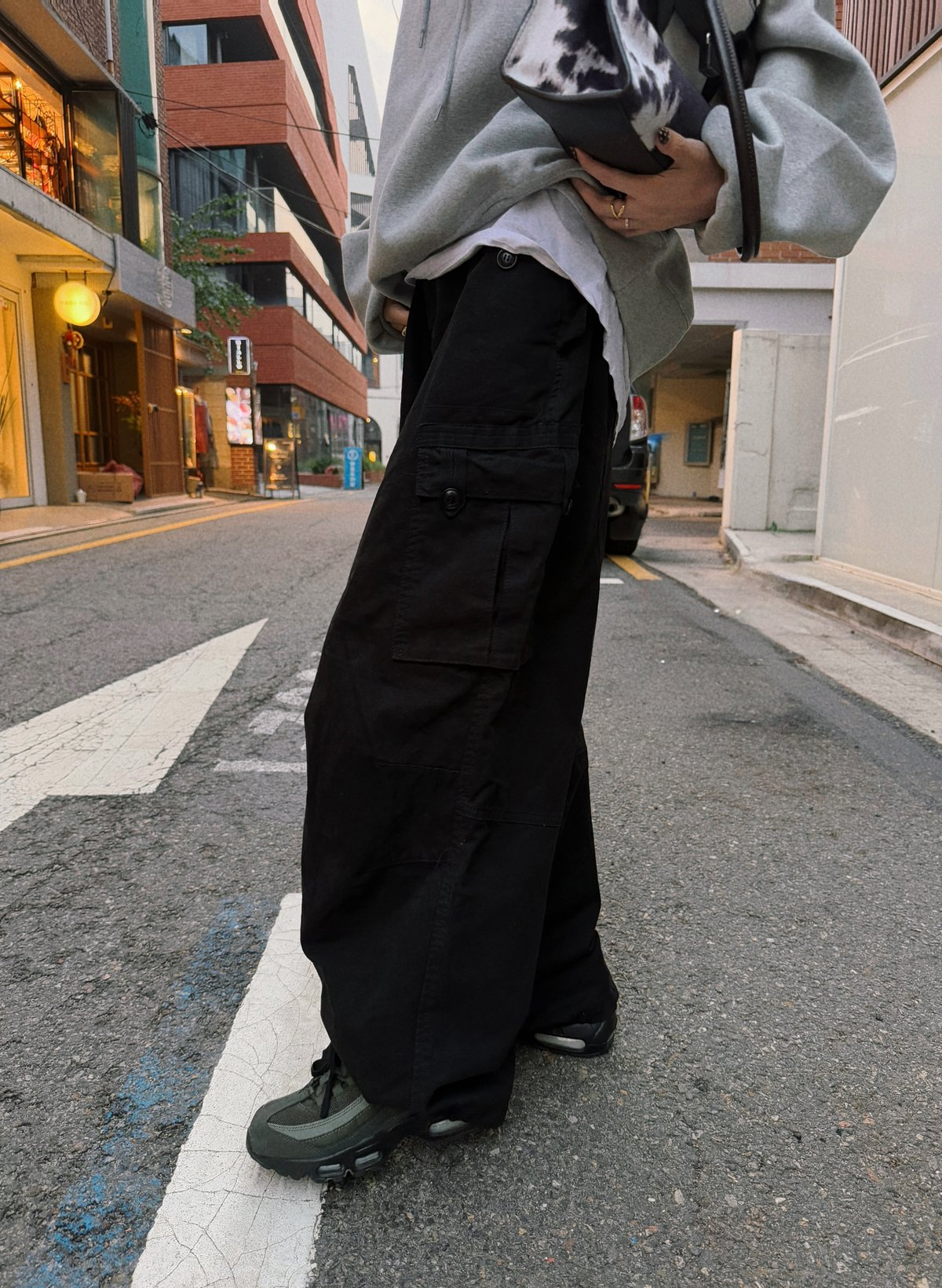 cotton wide cargo pants | Nalm.