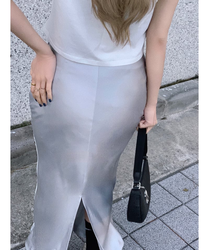 シャインスリットロングスカート | Nalm.