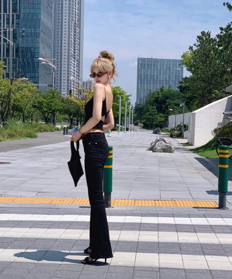 【再入荷】bootscut slim pants / black