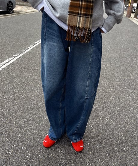 【再入荷】barrel leg wide denim / vintage blue