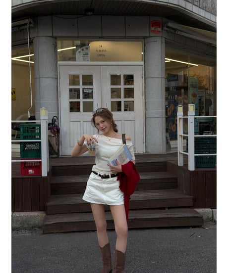 classic denim mini skirt / white
