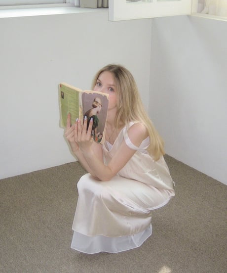 グロッシーレイヤードワンピース/パールホワイト