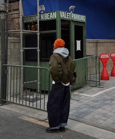 【再入荷】 barrel leg wide denim / deep navy