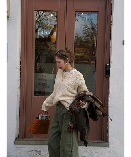 holiday over knit / cream