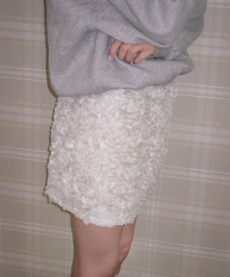 flower charming skirt / ivory