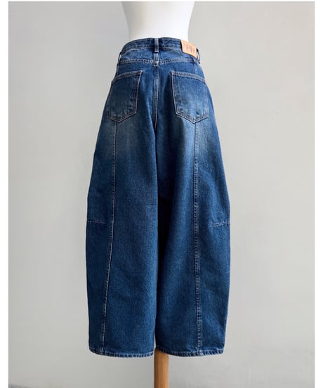 【再入荷】barrel leg wide denim / vintage blue