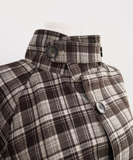 【数量限定再入荷】reversible frill half trench