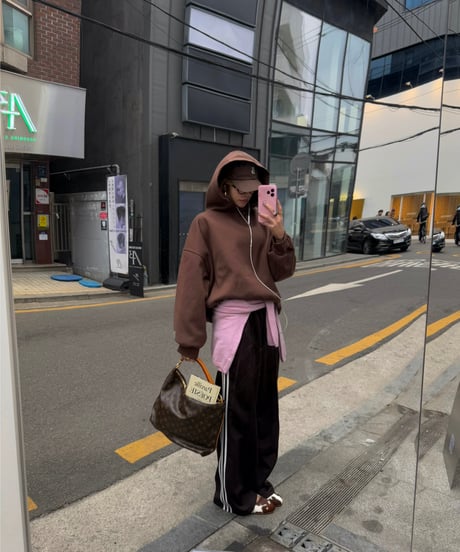 peak a boo hoodie / cocoa brown