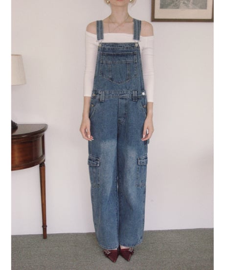 wide low-rise overall