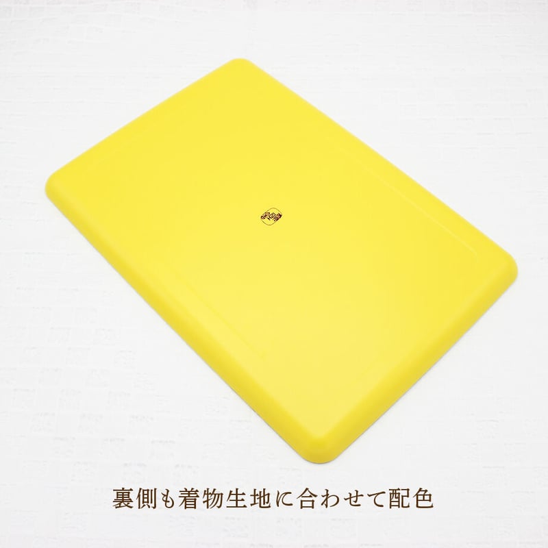 北欧ブランドjamida のデザイナーズトレー /ユキヒョウ 【直径39cm】 トレー(L) 折敷 30×21cm 【銘仙】三角菊 | 霜旦舎 定右衛門商店｜着物