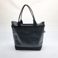 Used トートバッグ（ブラック）M ジップトップ　2プライ ボトム3プライ