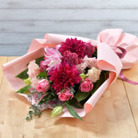 【Bouquet】選べるラッピングの花束　ピンクレッド系(生花）