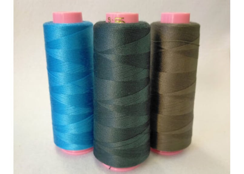 ワイヤー刺繍糸S-55 20番手／1000m巻 ブルー・グレー系（見本帳9列