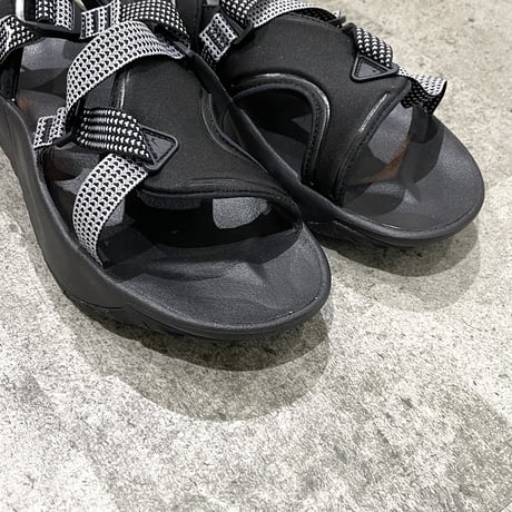 NIKE sandal