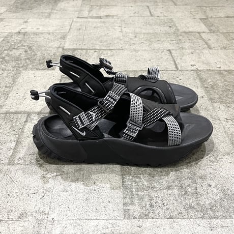 NIKE sandal
