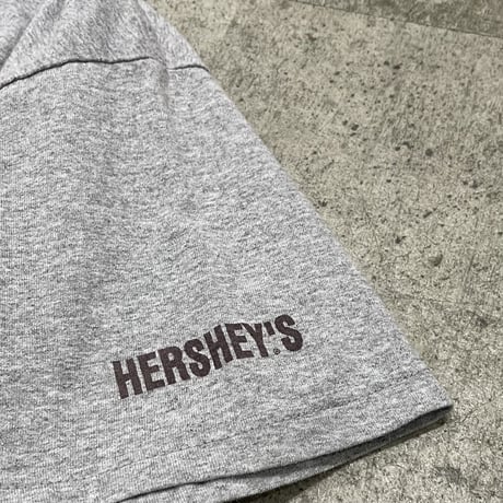00s "HERSHEY'S" print T shirt