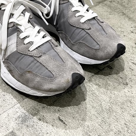 new balance 327sneaker