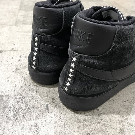 2015 NIKE "blazer hi"all black