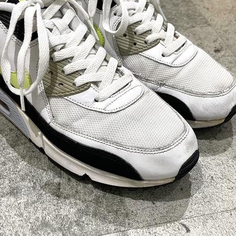 NIKE air max sneaker