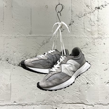 new balance 327sneaker