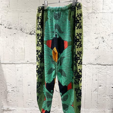 unknown design pile pants