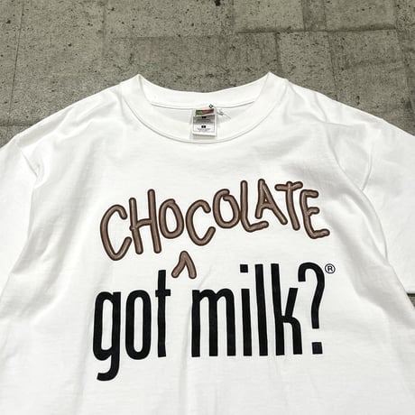 00s "got milk?" parody print T shirt
