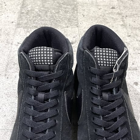 2015 NIKE "blazer hi"all black