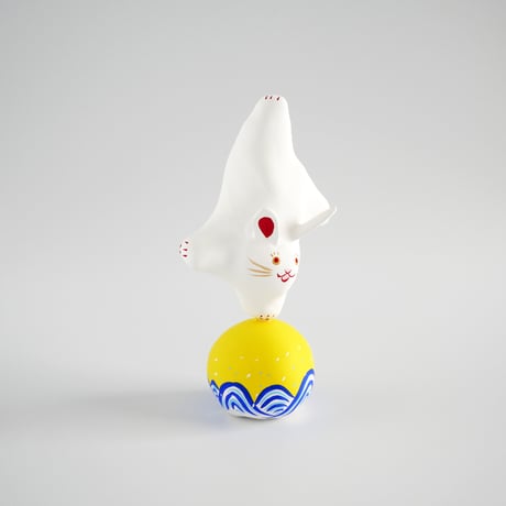 【張子人形】玉乗り兎