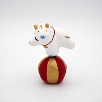 【張子人形】玉乗り牛