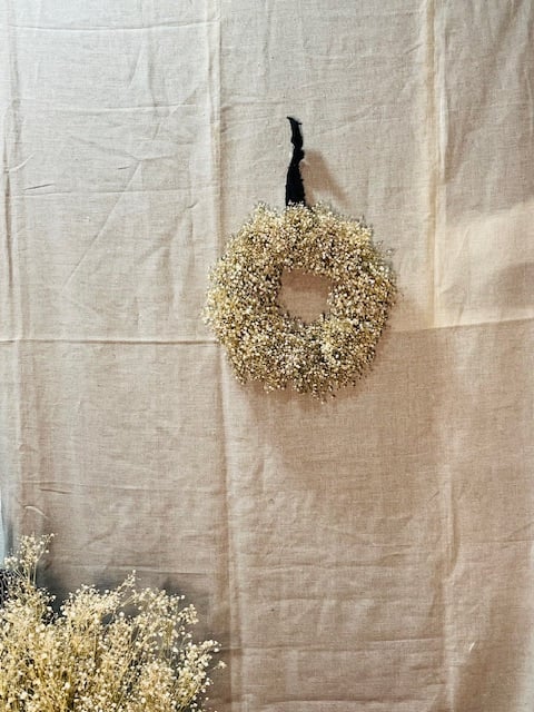 2.かすみ草オーバルリース リースレッスン】かすみ草のオーバルリース - YouTube