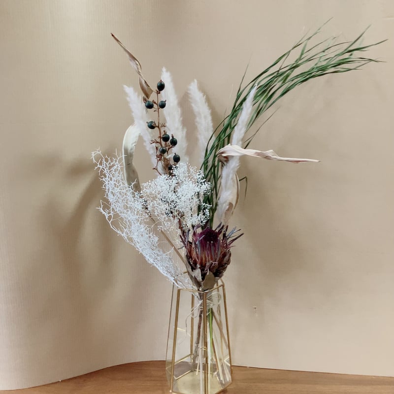 ドライフラワーインテリアアレンジ（ナチュラルベージュ） | Qreal
